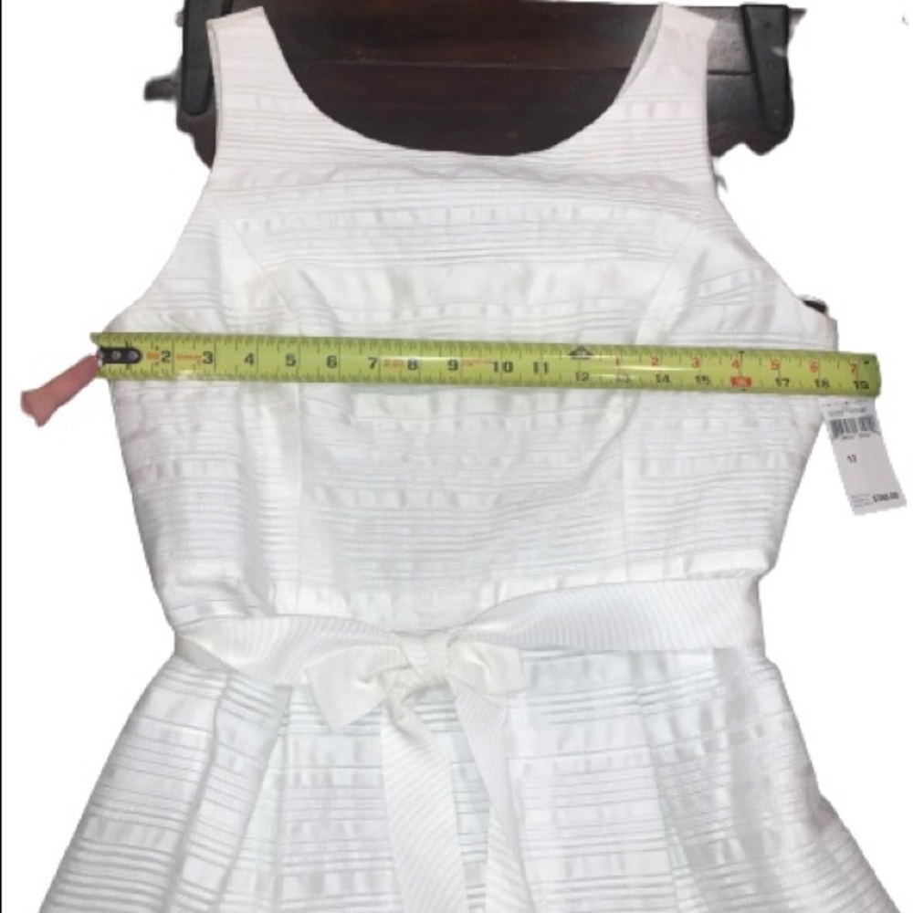 Trina Turk White A-line dress size 12 - Picture 8 of 9